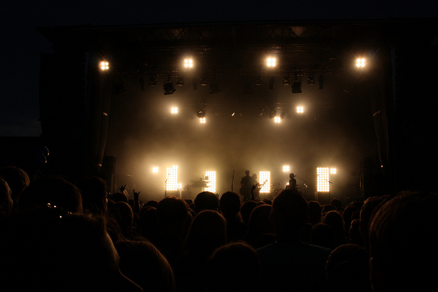 audience and stage lighting